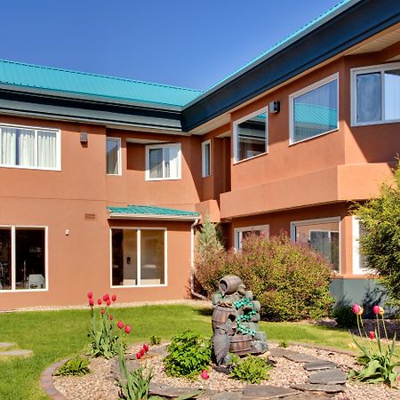 Holiday Inn Express Red Deer By Ihg Εξωτερικό φωτογραφία