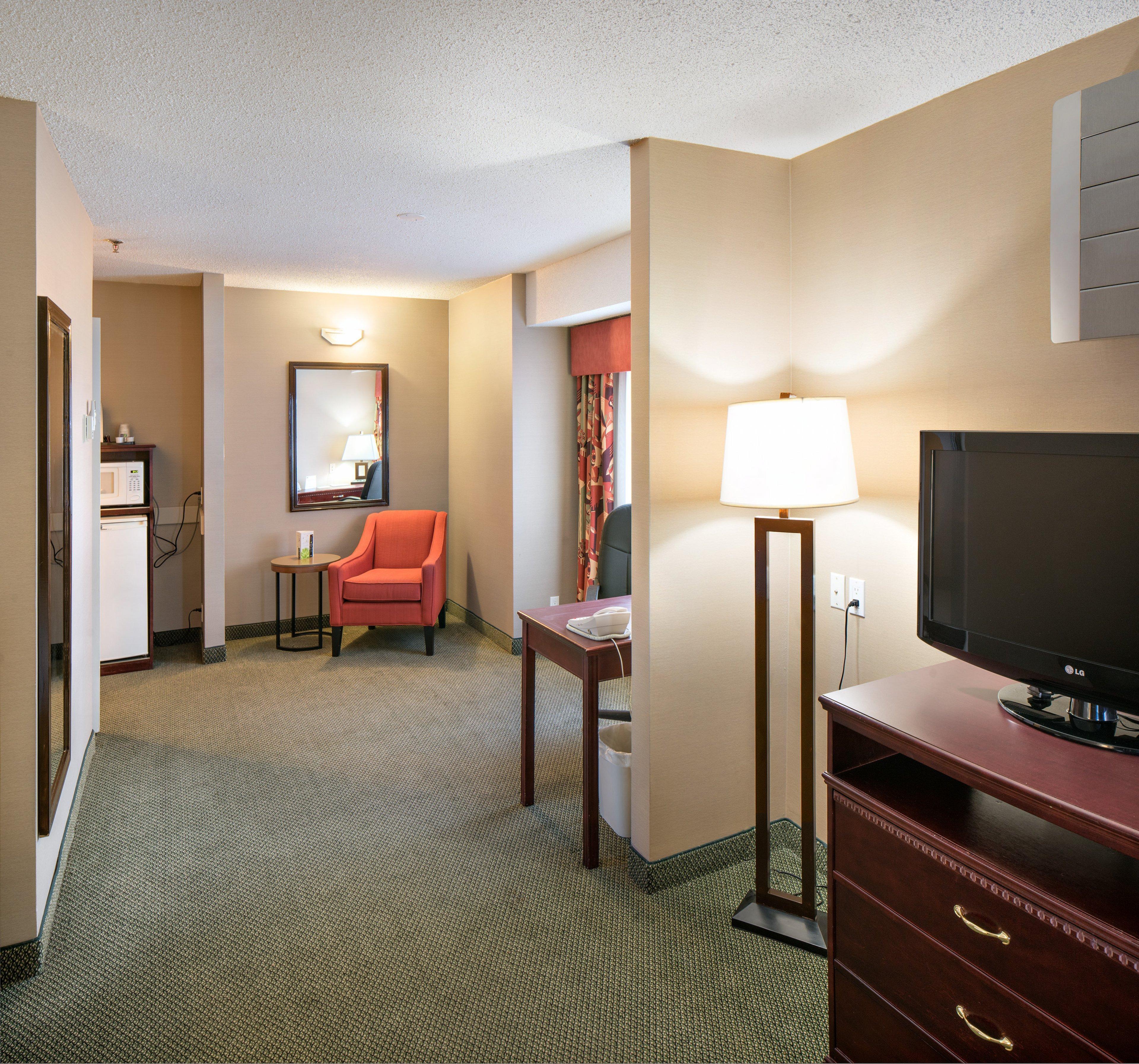 Holiday Inn Express Red Deer By Ihg Εξωτερικό φωτογραφία