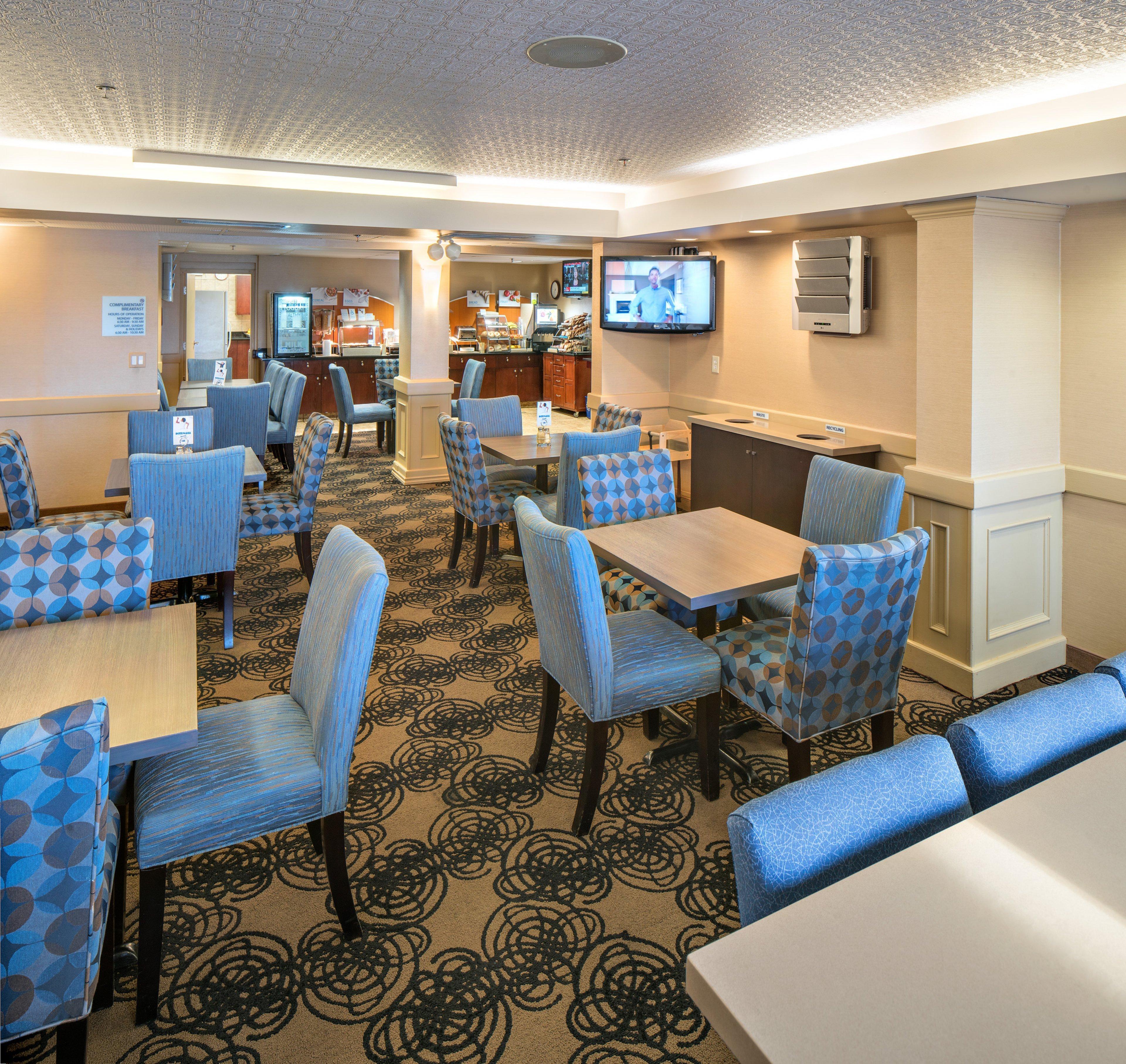 Holiday Inn Express Red Deer By Ihg Εξωτερικό φωτογραφία