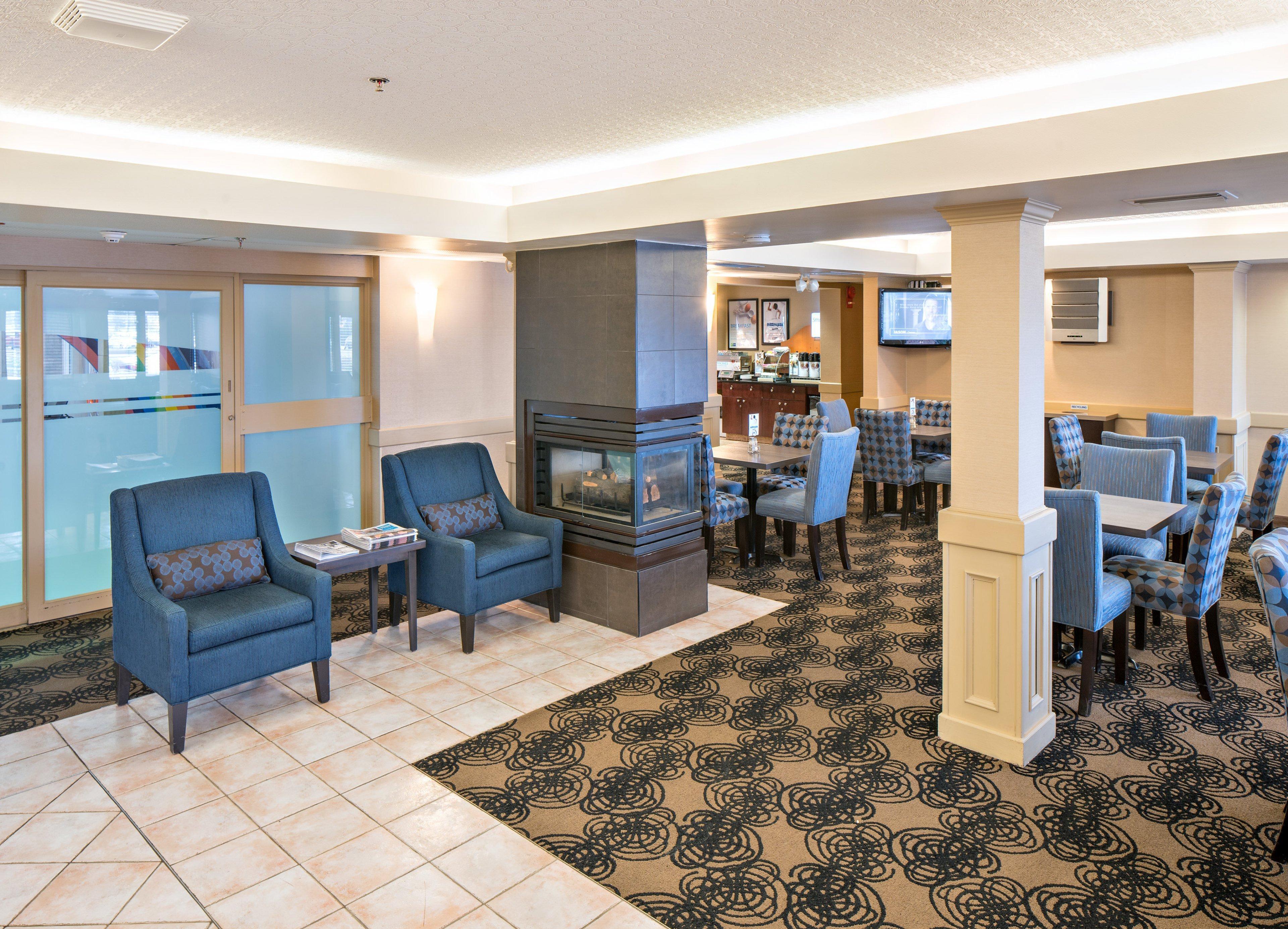 Holiday Inn Express Red Deer By Ihg Εξωτερικό φωτογραφία