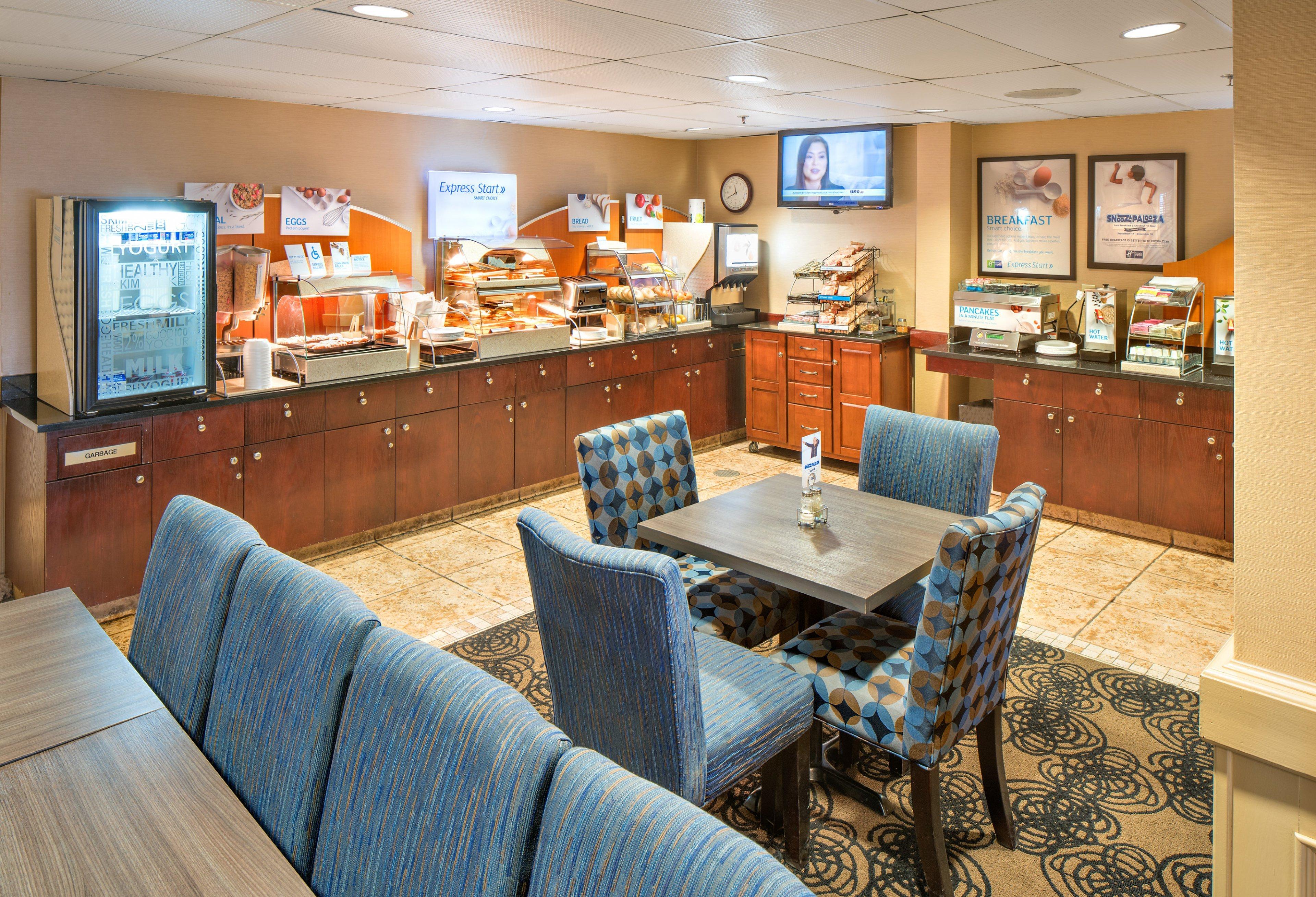 Holiday Inn Express Red Deer By Ihg Εξωτερικό φωτογραφία