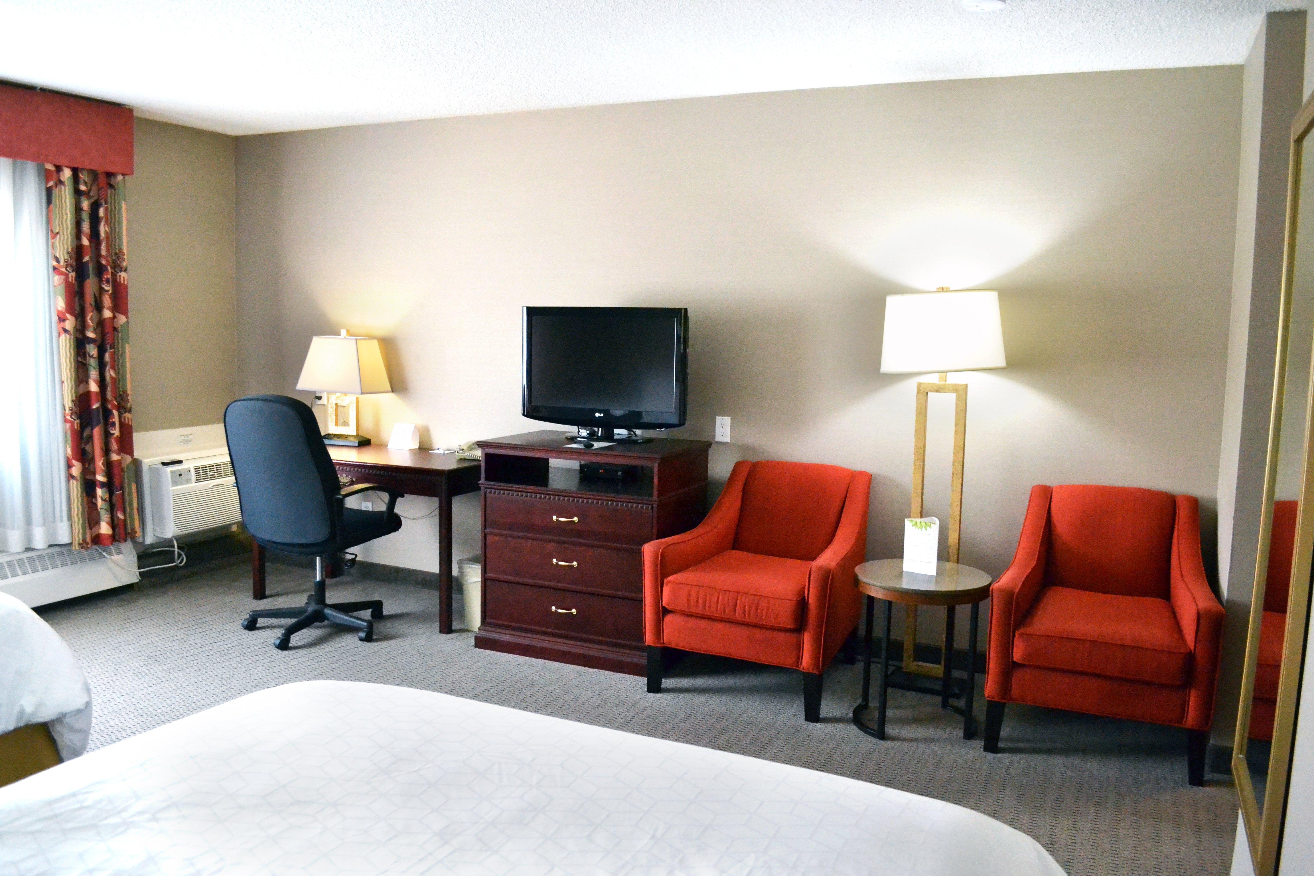 Holiday Inn Express Red Deer By Ihg Εξωτερικό φωτογραφία