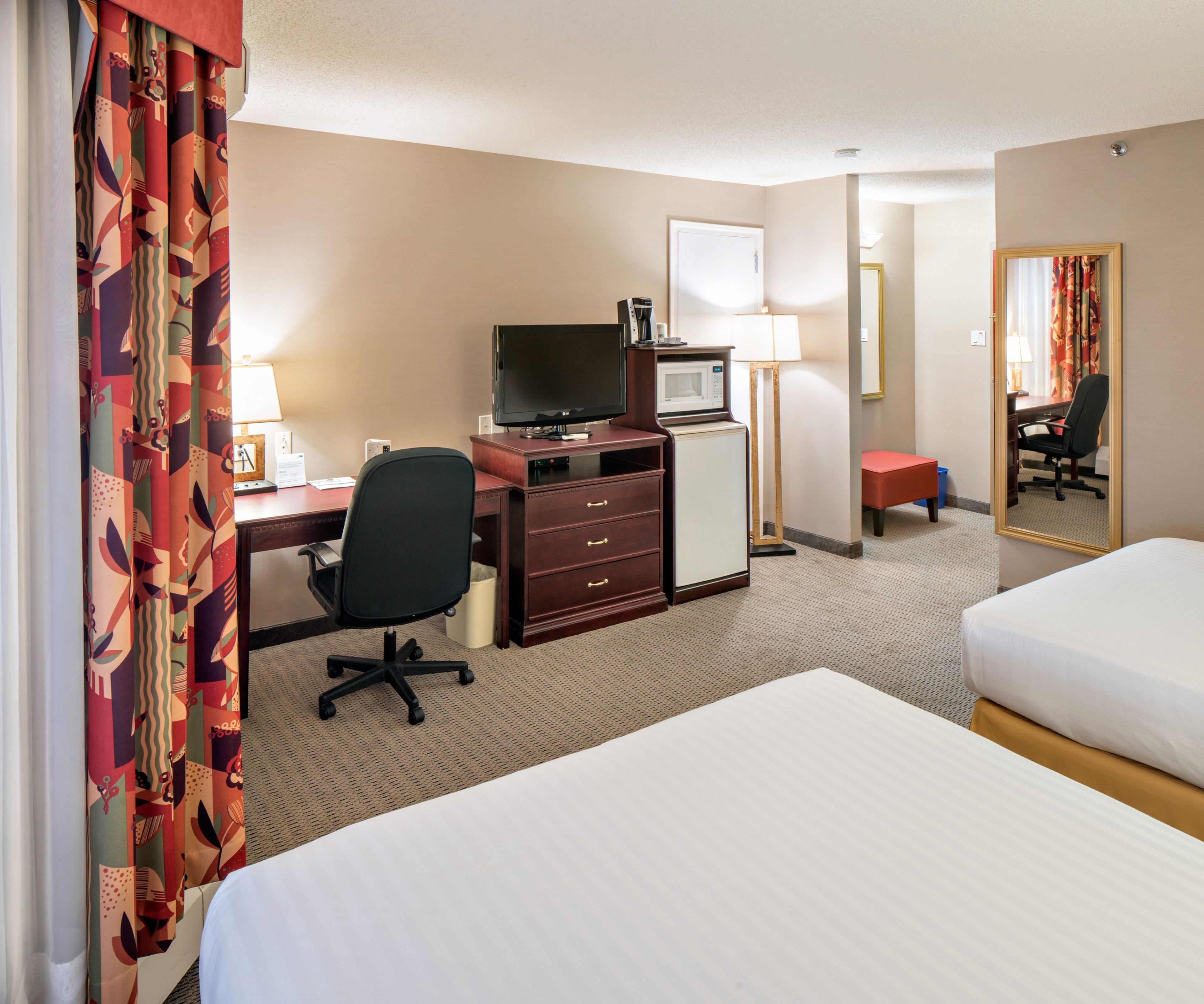 Holiday Inn Express Red Deer By Ihg Εξωτερικό φωτογραφία