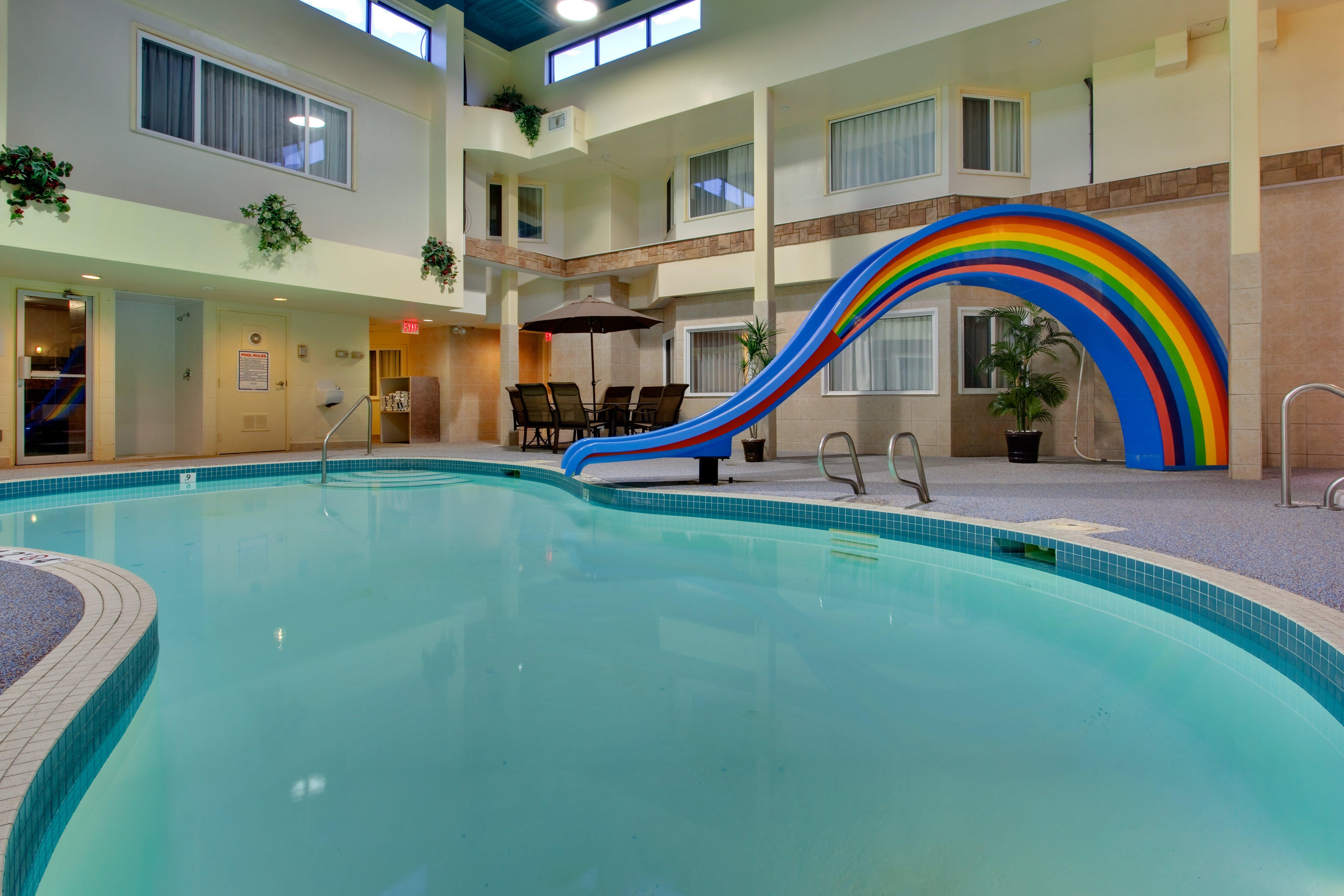 Holiday Inn Express Red Deer By Ihg Εξωτερικό φωτογραφία