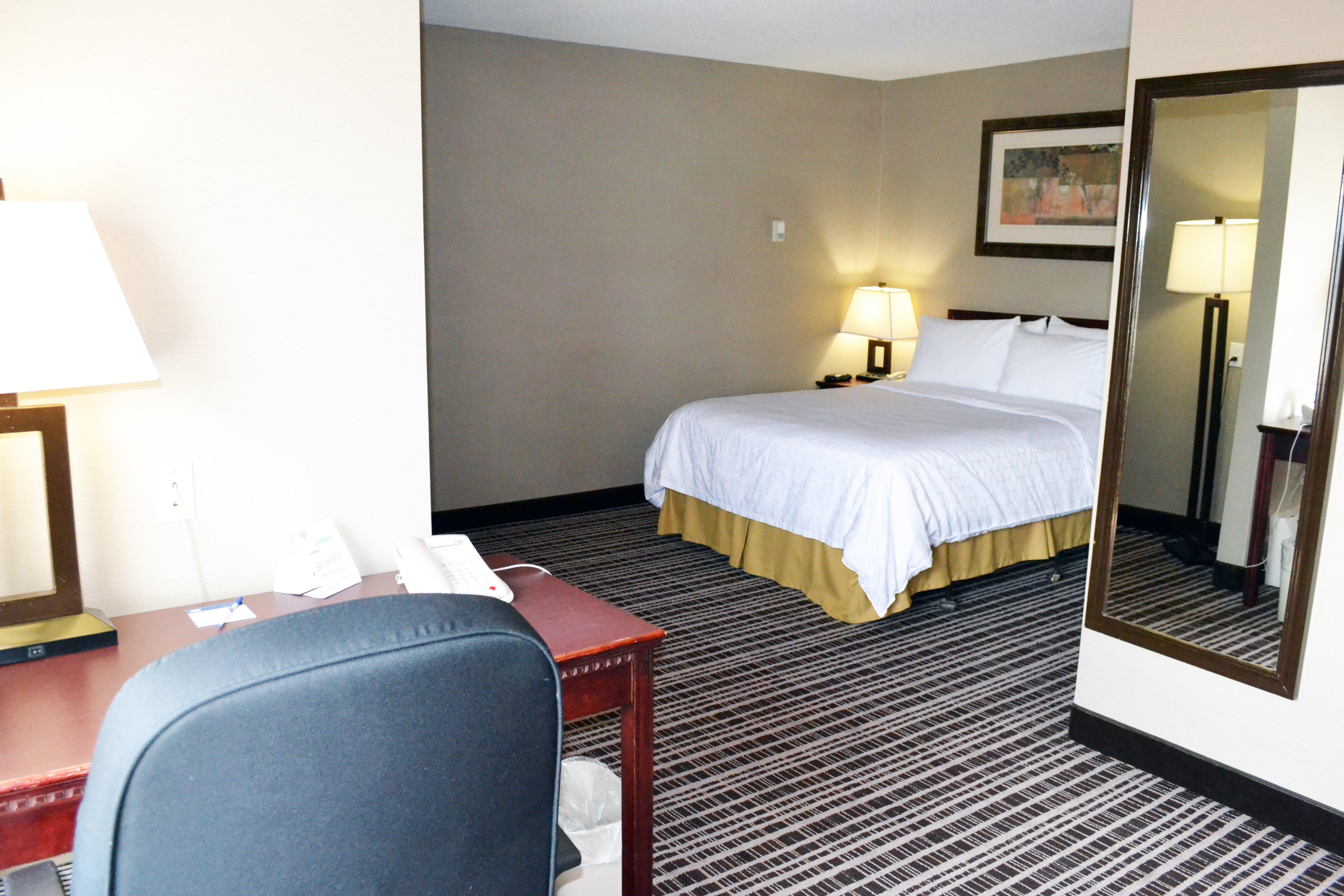 Holiday Inn Express Red Deer By Ihg Εξωτερικό φωτογραφία