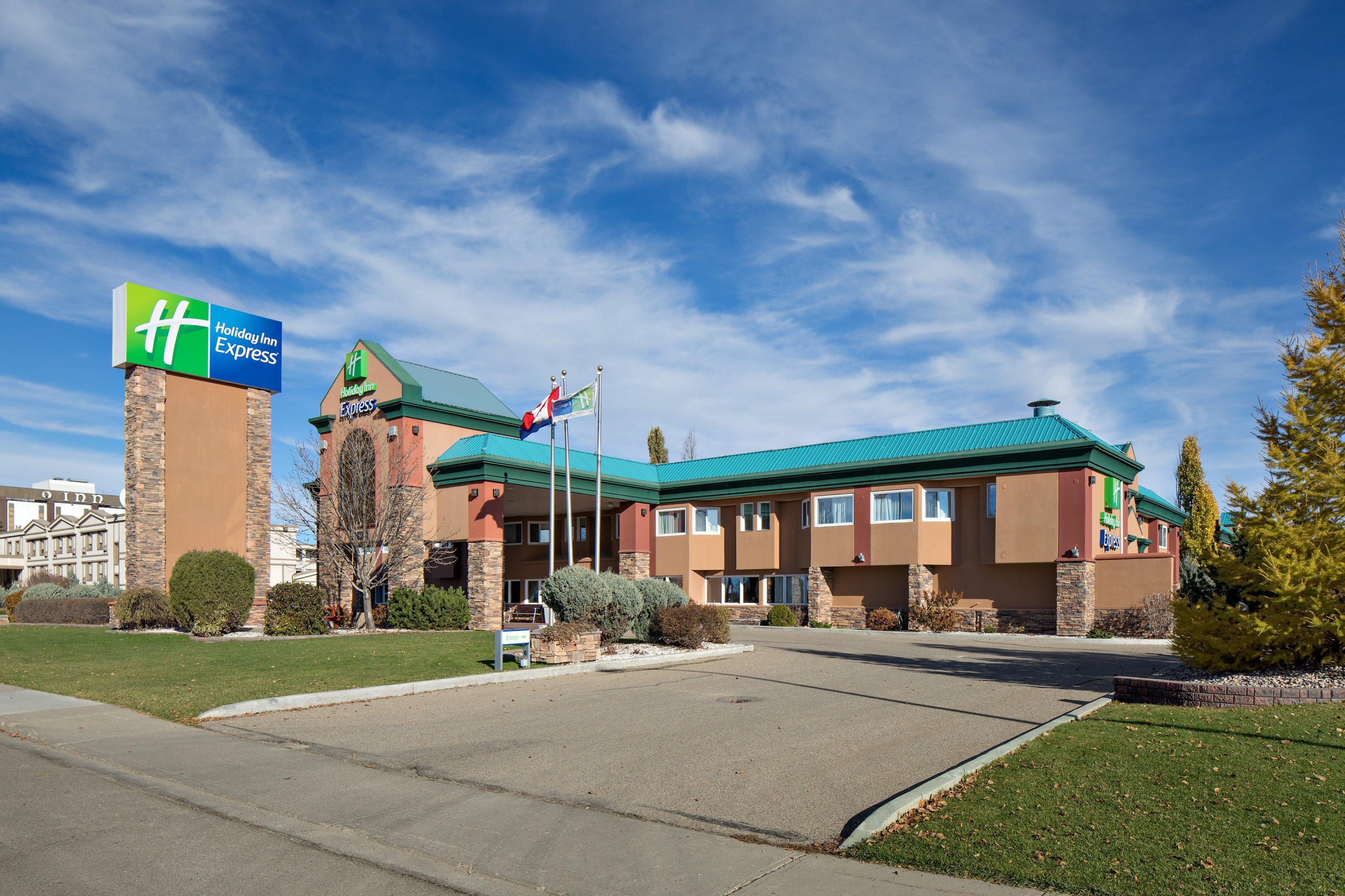 Holiday Inn Express Red Deer By Ihg Εξωτερικό φωτογραφία