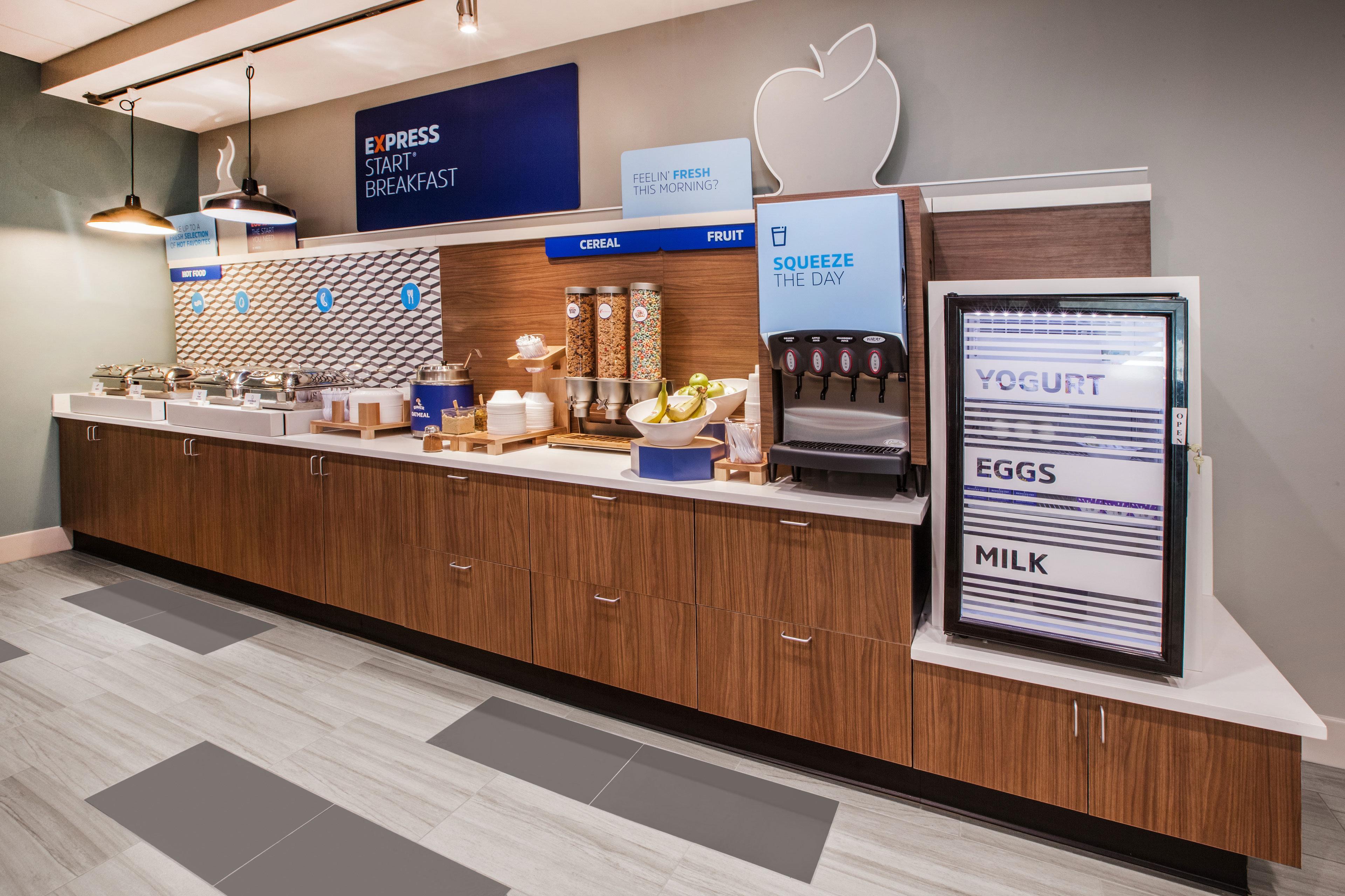Holiday Inn Express Red Deer By Ihg Εξωτερικό φωτογραφία