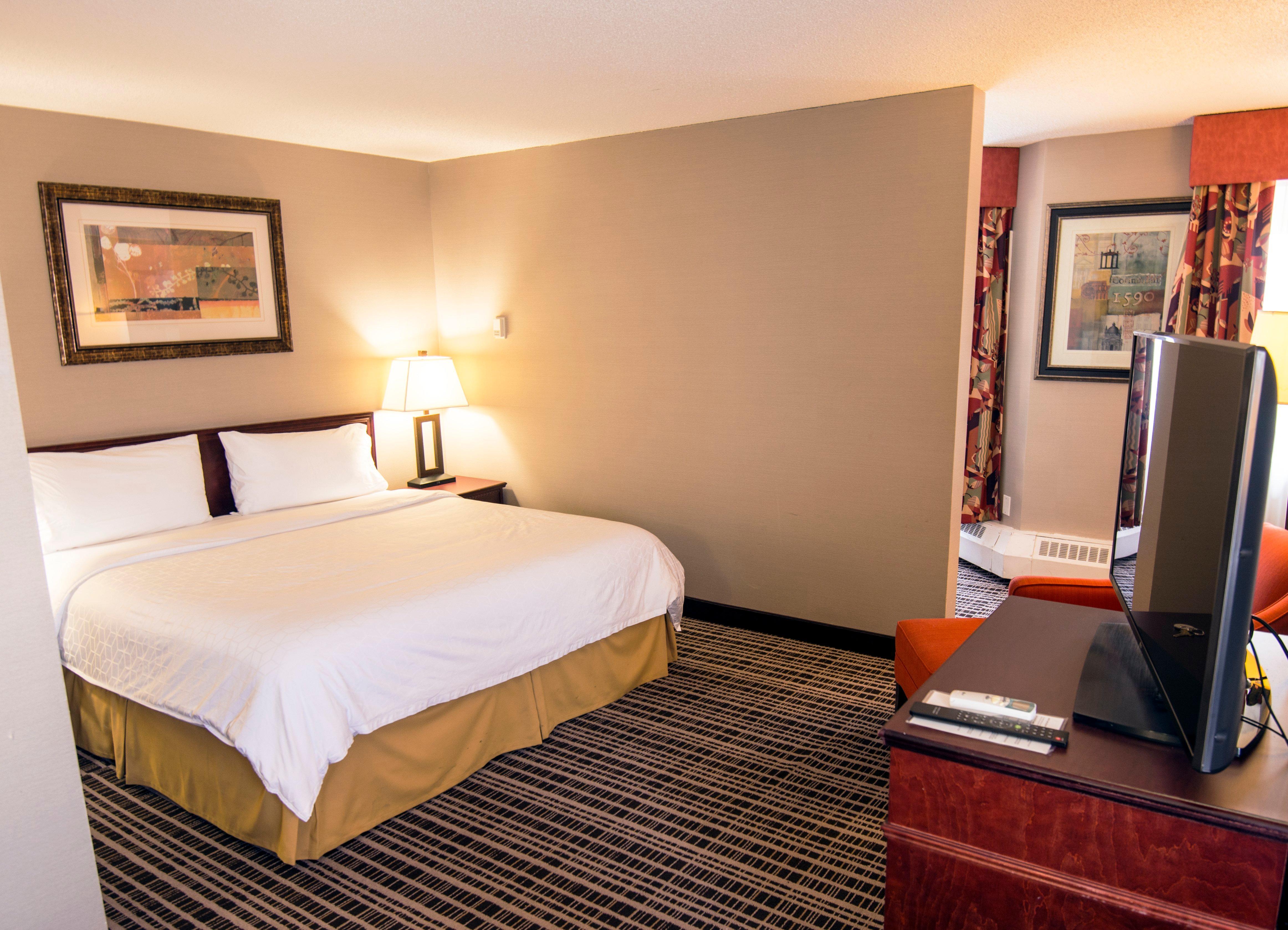 Holiday Inn Express Red Deer By Ihg Εξωτερικό φωτογραφία