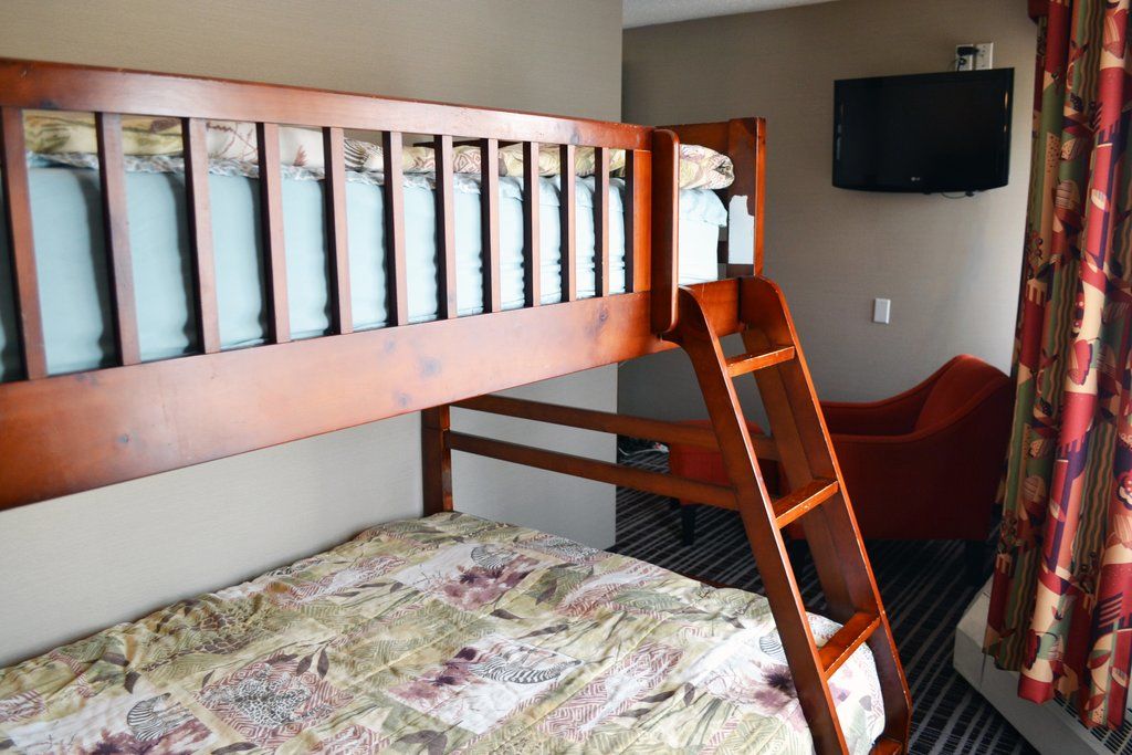 Holiday Inn Express Red Deer By Ihg Εξωτερικό φωτογραφία